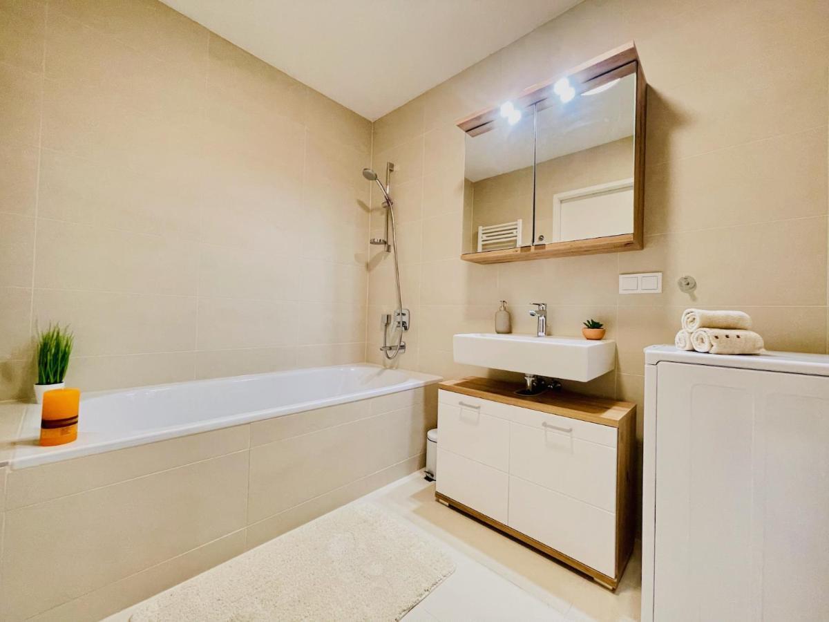 Triiiple Level 31 - Sonnenwohnen Apartment Mit Fantastischem Ausblick Und Parkplatz Vienne Extérieur photo